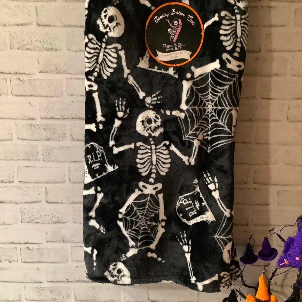Spooky Girls Club Halloween 60” x 70” Skeleton Throw